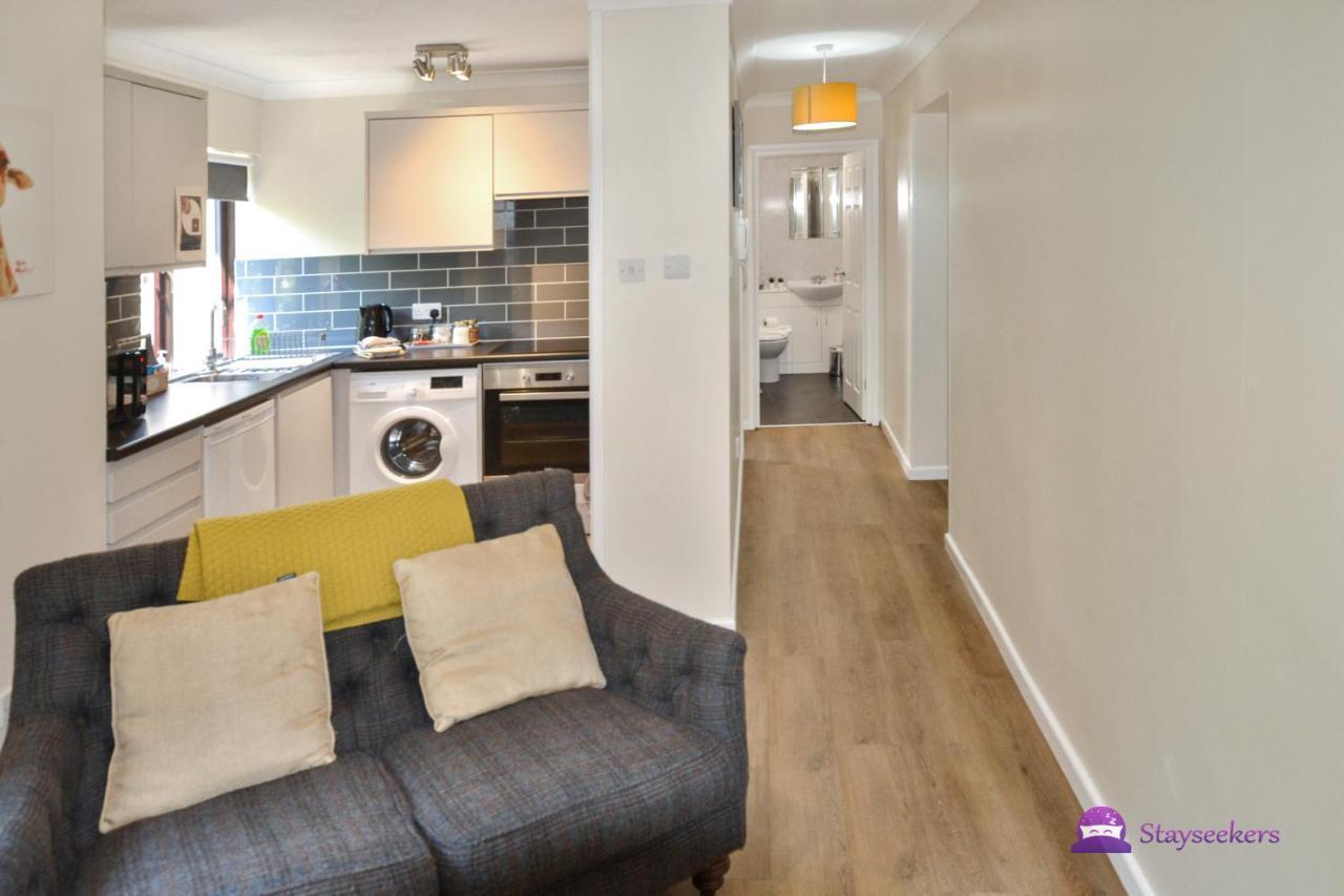 Station 1 Bed Apartment - Stayseekers Salisbury Bagian luar foto